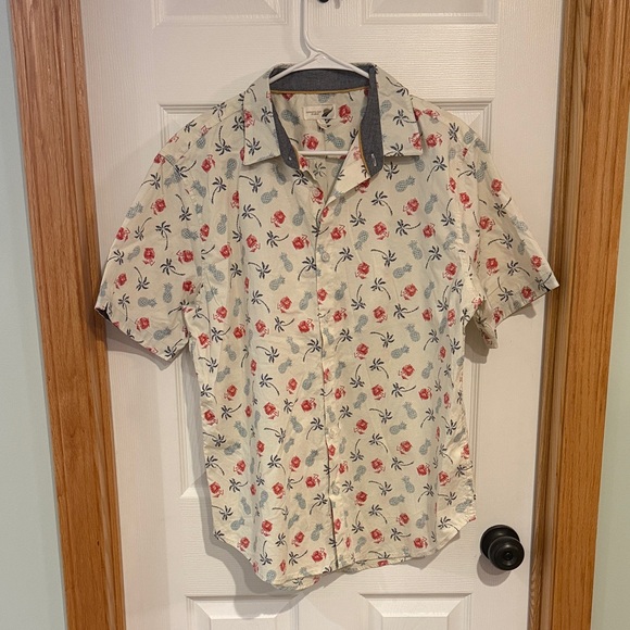 Fundamental Coast Other - 112 Fundamental Coast Organic Cotton Floral Button Down Large Coastal Casual